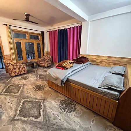 River Stone Cottages & Guest House Kasol Kültér fotó