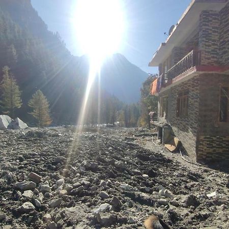 River Stone Cottages & Guest House Kasol Kültér fotó